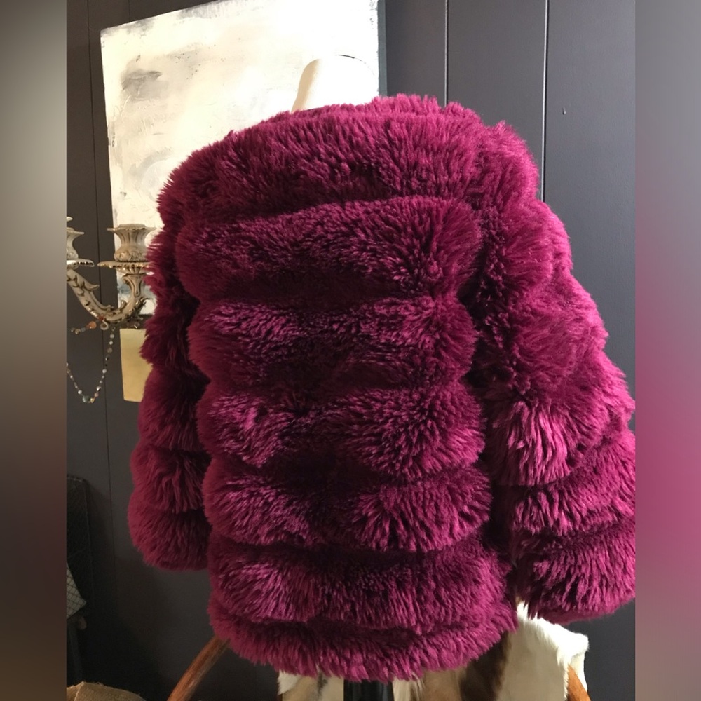 Plush Fuchsia Novelty Faux Fur Jacket Size S/Med - Picture 8 of 16